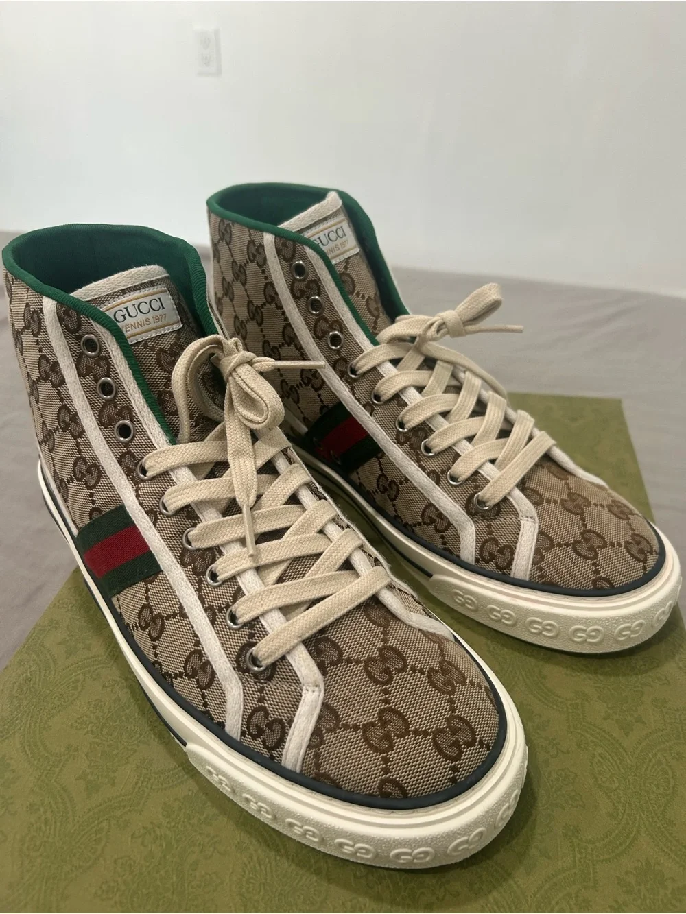 Gucci Men’s GG Canvas High-Top Sneakers in Brown with Green & Red Stripe